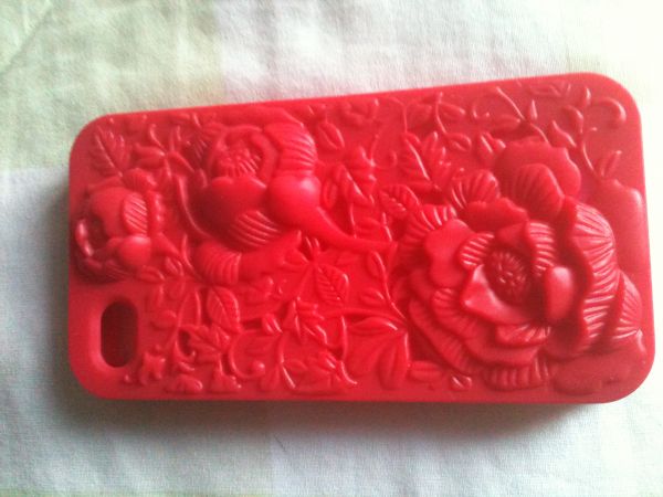 CASE PARA I PHONE ROSAS VERMELHA
